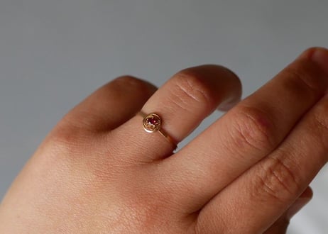 K18 petit Garnet Ring