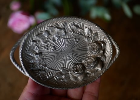 mini plate. Roses