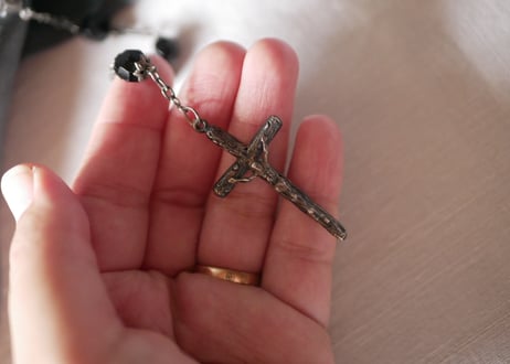 フレンチジェットガラス　クロス　十字架　フランスアンティーク