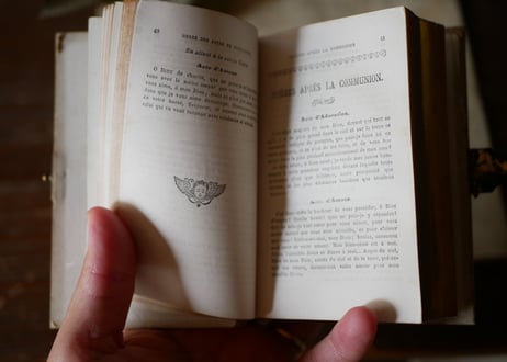 フランスアンティーク　祈祷書 ミセル 聖書　モノグラム　アイボリー