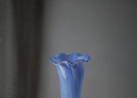 サテンガラス　アンティーク　フラワーベース　花器　花瓶　アンティークのある暮らし
