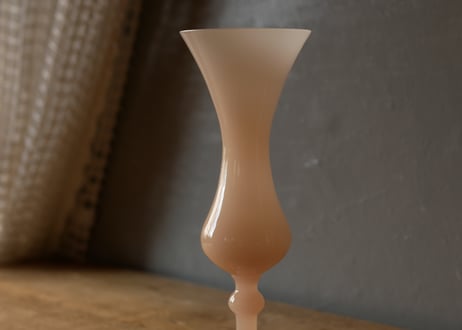 オパリンガラス　フラワーベース　PALE ORANGE　フランスヴィンテージ　ブロカントのある暮らし