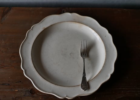 montereau モントロー 花リム plate フランスアンティーク クレイユモントロー