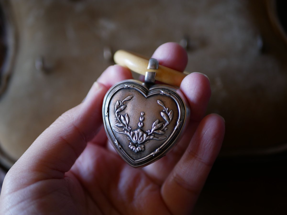 予約 RESERVED】フランスアンティーク 純銀 シルバーラトル