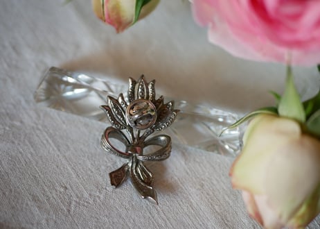 Tulipe, brooch