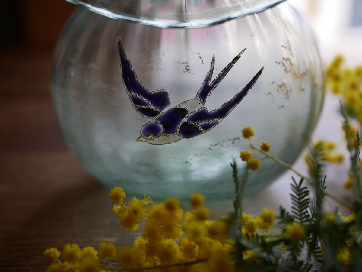 フランスアンティーク　ツバメと水玉模様　　エナメルペイントの花瓶 フランスアンティーク ツバメと水玉模様 エナメルペイントの花瓶