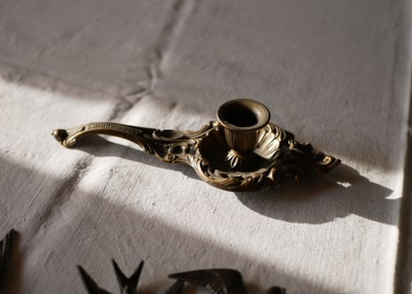 Candle holder
