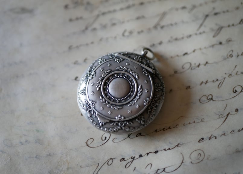 ナポレオン三世 純銀製 パウダーケース シャトレーン コンパクトミラー