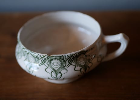 B. tea cup Creil et Montereau