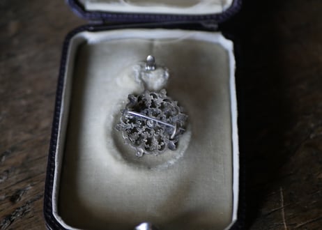 Filigree brooch, フランスアンティーク　ブロカントのある暮らし