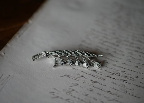 muguet brooch
