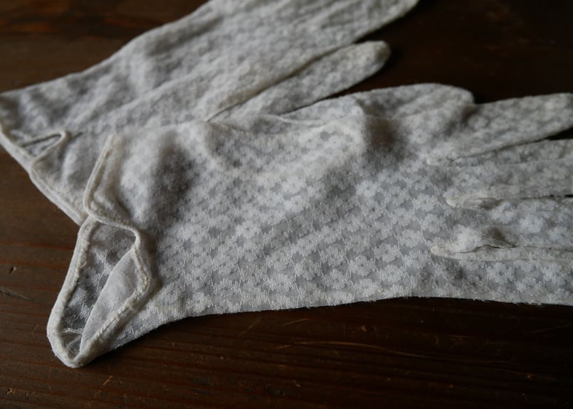 フランスアンティーク 手袋 クロシェレース 子ども用 初聖体 アンティークレース | フランス レースの手袋 小さなお花と