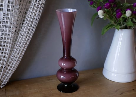 ミッドセンチュリー　オパリンガラス　フラワーベース　フランスヴィンテージ