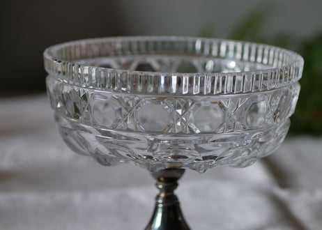 no.6 glass holder