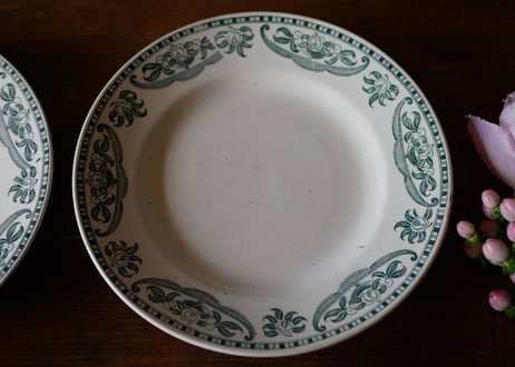 antique plate, Longchamp