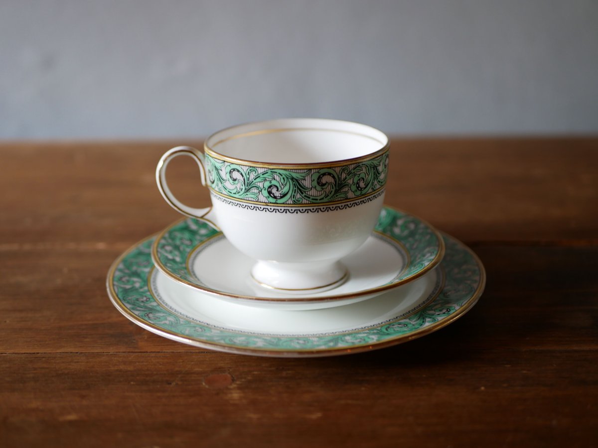 AYNSLEY エインズレイ トリオ 英国ヴィンテージ カップ AYNSLEY エインズレイ トリオ 英国ヴィンテージ カップ