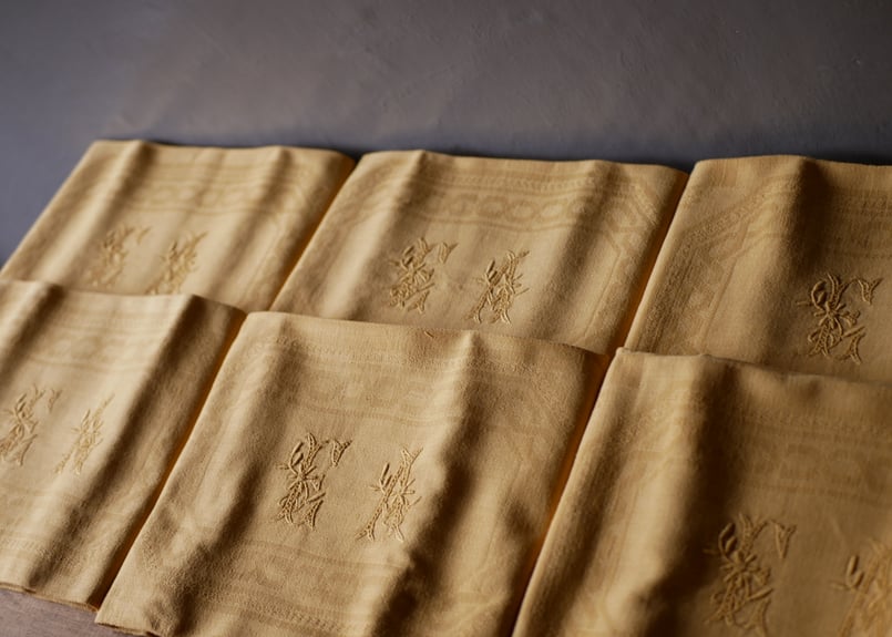 ミモザカラー テーブルナプキン モノグラム 花文字 フランス