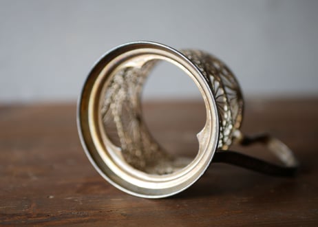 レースのグラスホルダー　フランスアンティーク