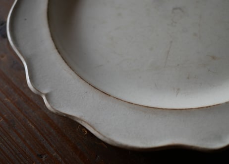montereau モントロー 花リム plate フランスアンティーク クレイユモントロー