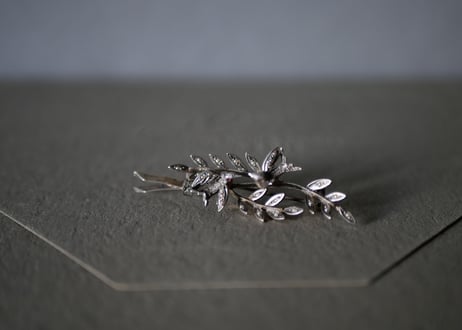 純銀　バードブローチ　フランスアンティーク　ブロカントのある生活