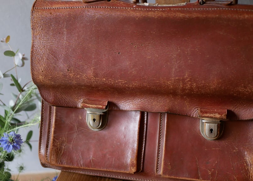 PARISの古いレザーバッグ フランスアンティーク | mamantique
