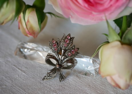 Tulipe, brooch