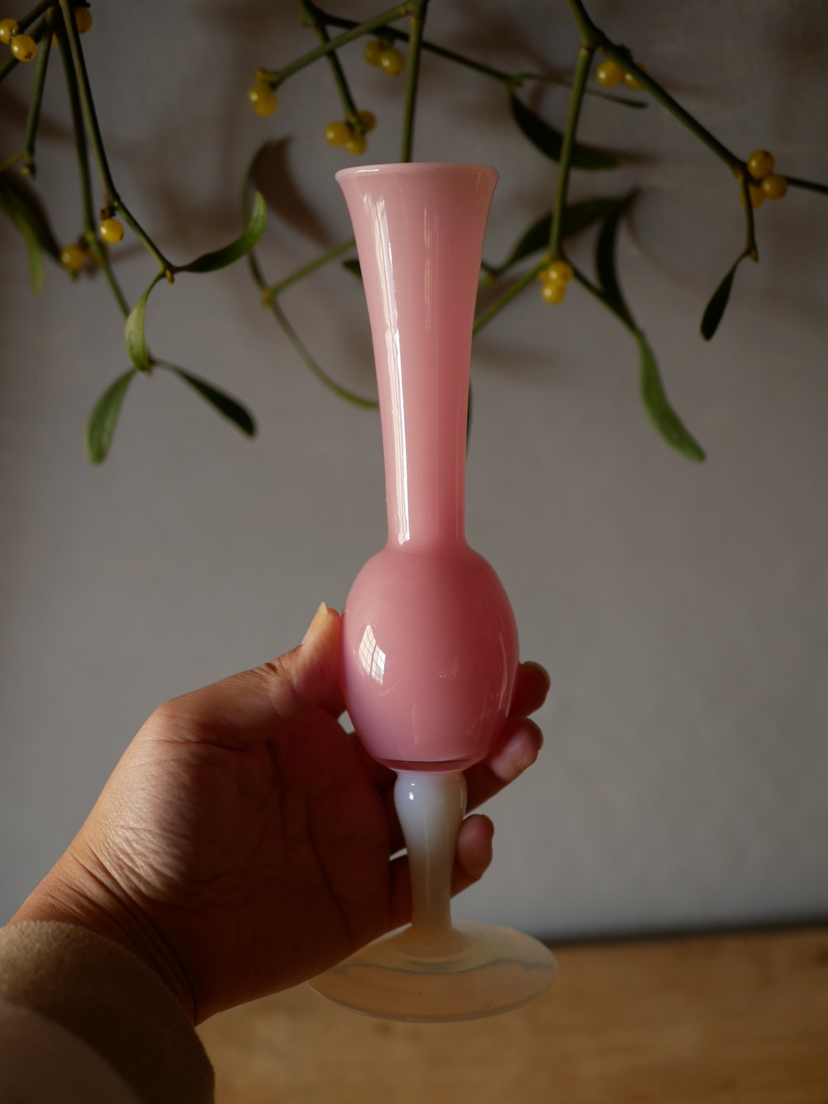 オパリンガラス フラワーベース PINK フランスヴィンテージ オパリンガラス フラワーベース PINK フランスヴィンテージ