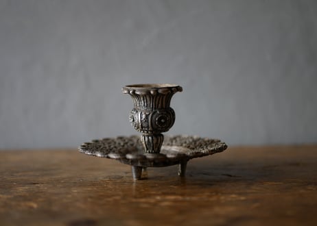 Candle holder