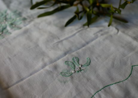 ヤドリギ　ヴィンテージクロス　大判　手刺繍　フランスアンティーク　ブロカント