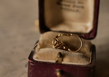 18k  Dormeuse earrings