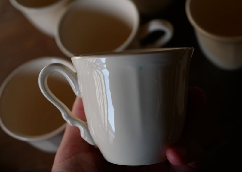 19世紀　フランス　アンティーク　コーヒーカップ　白磁　ブリュロ　デミタス 19世紀 フランス アンティーク コーヒーカップ 白磁 ブリュロ