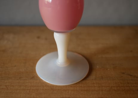 オパリンガラス　フラワーベース　PINK　フランスヴィンテージ　ブロカント