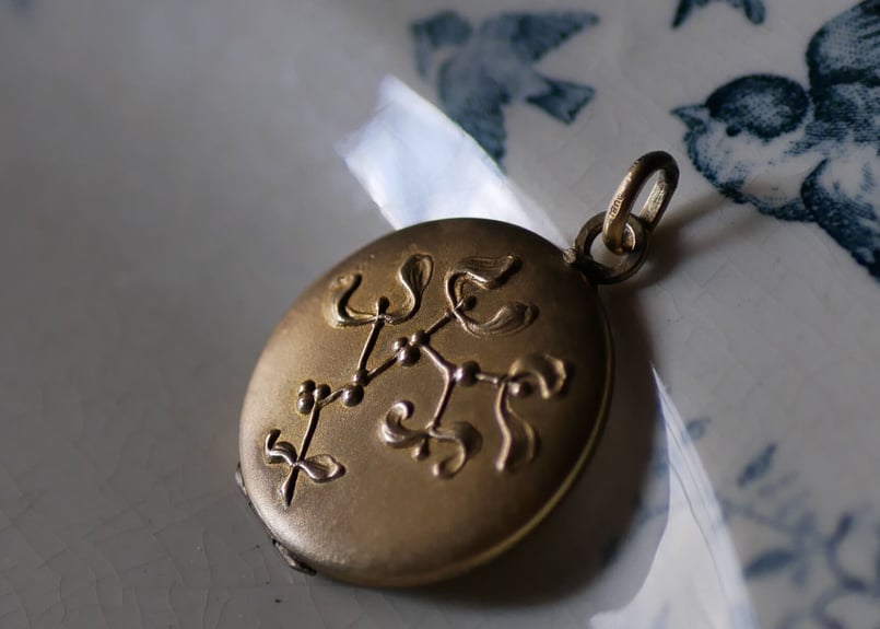 宿り木 PARIS ロケットペンダント フランスアンティーク ネックレス