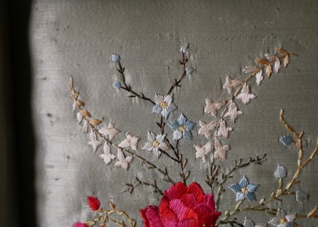 玉杢模様　ジュエリーボックス　シルクの花刺繍　ジュエリーボックス　フランスアンティーク　アンティークボックス　ブロカントのある暮らし