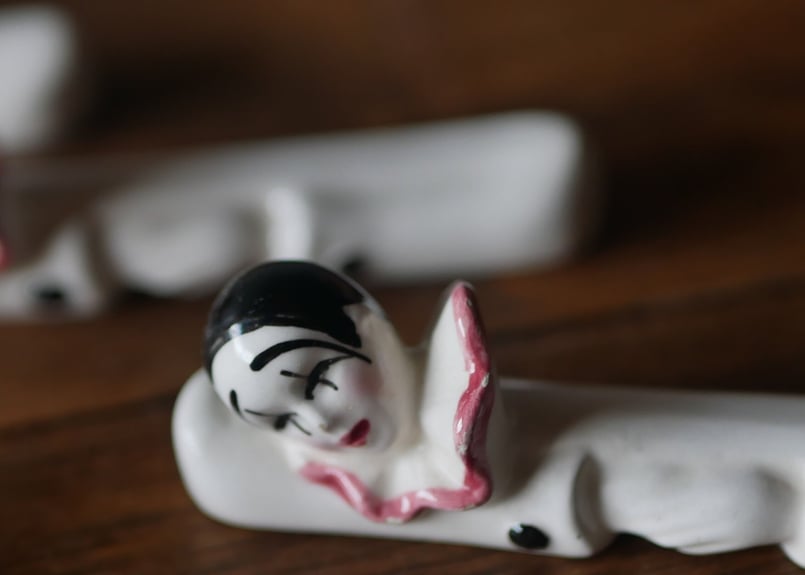 PIERROT　玩具＆サイン pierrot, knife rests | mamantique