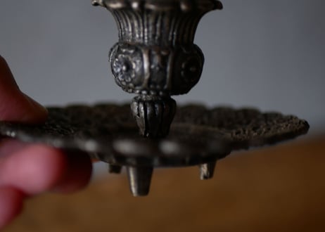 Candle holder