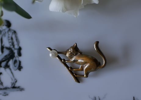 【M様 御予約品】猫ブローチ　フランスアンティーク
