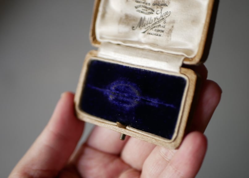 ジュエリーケース ブローチ用 イギリスアンティーク