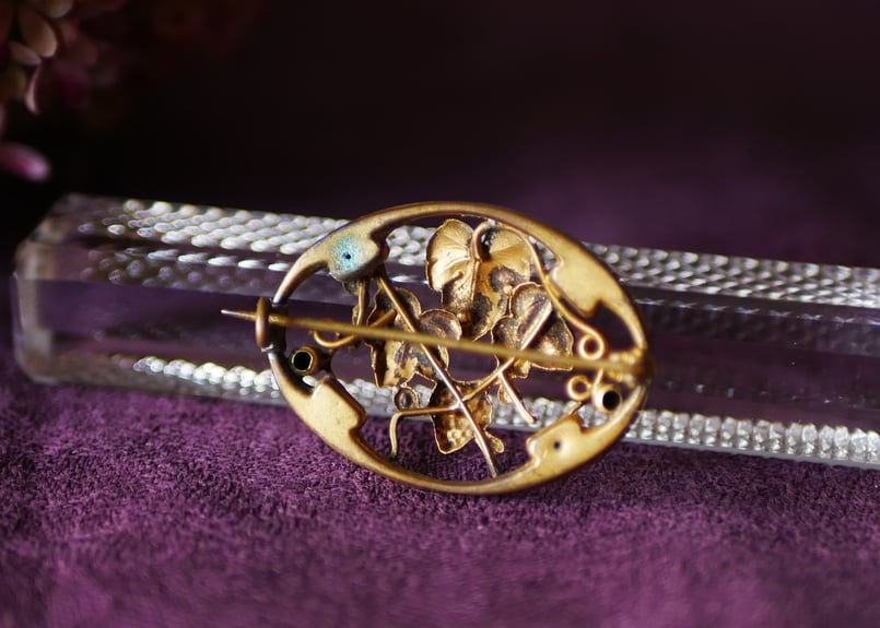 葡萄 ブドウのブローチ アンティークブローチ フランスアンティーク
