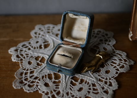 専用〜✴︎フランスアンティーク　壁掛け　置き型　モノグラム　フリルカバー2点付き 専用〜✴︎フランスアンティーク 壁掛け 置き型 モノグラム