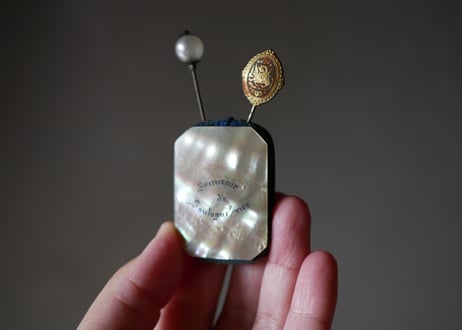 SOUVENIR  シェルのピンクッション　ハットピン2本付き　フランスアンティーク　アンティークのある生活