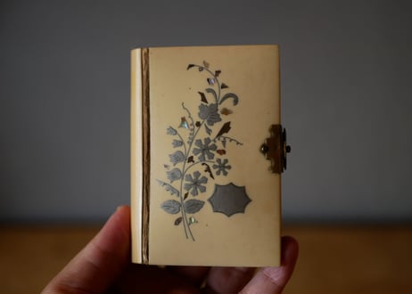 A.  missel