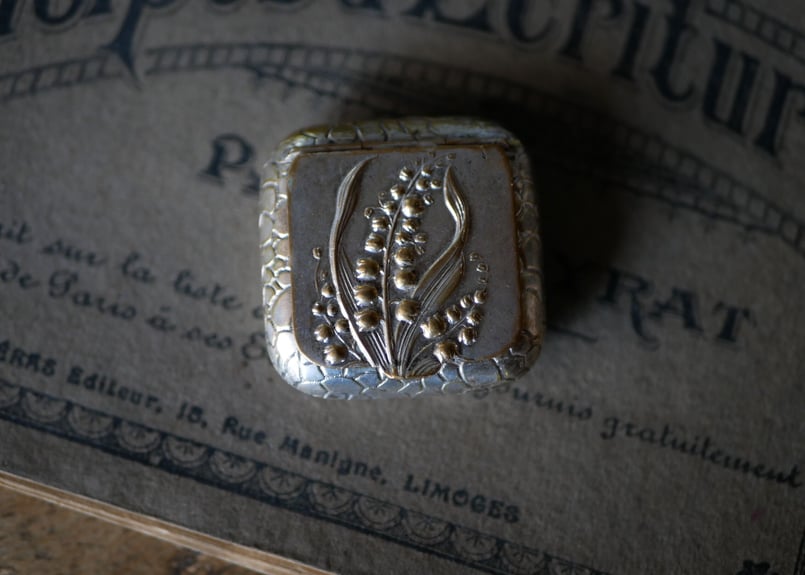 フランスアンティーク　煙草ケース　イニシャルモチーフ　ブロカント フランスアンティーク 煙草ケース イニシャルモチーフ ブ