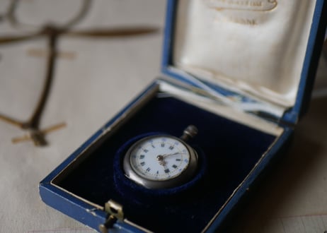 2 small watches