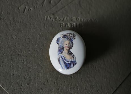 貴婦人ブローチ　フランスアンティーク　ブロカントのある暮らし