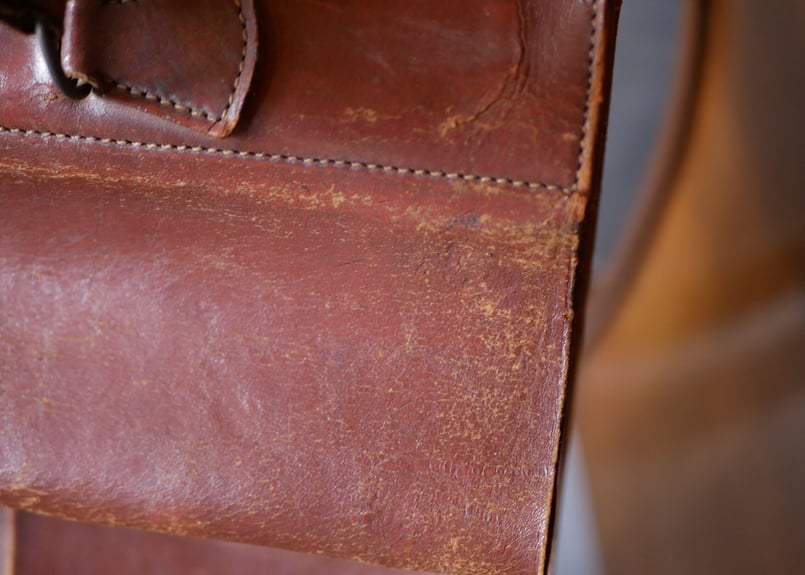 PARISの古いレザーバッグ フランスアンティーク | mamantique