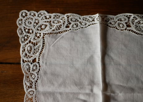 handkerchief   E