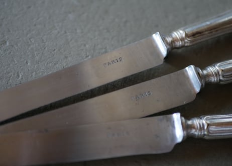 PARIS , knife