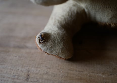 お洒落な犬　フランスアンティーク　ぬいぐるみ　ブロカント  アンティークのある生活