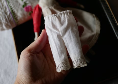 ROUGE dress  bisque doll